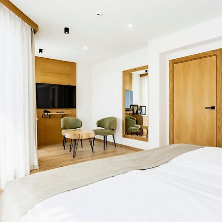 Natura All Seasons Boutique Hotel ブルガス エクステリア 写真