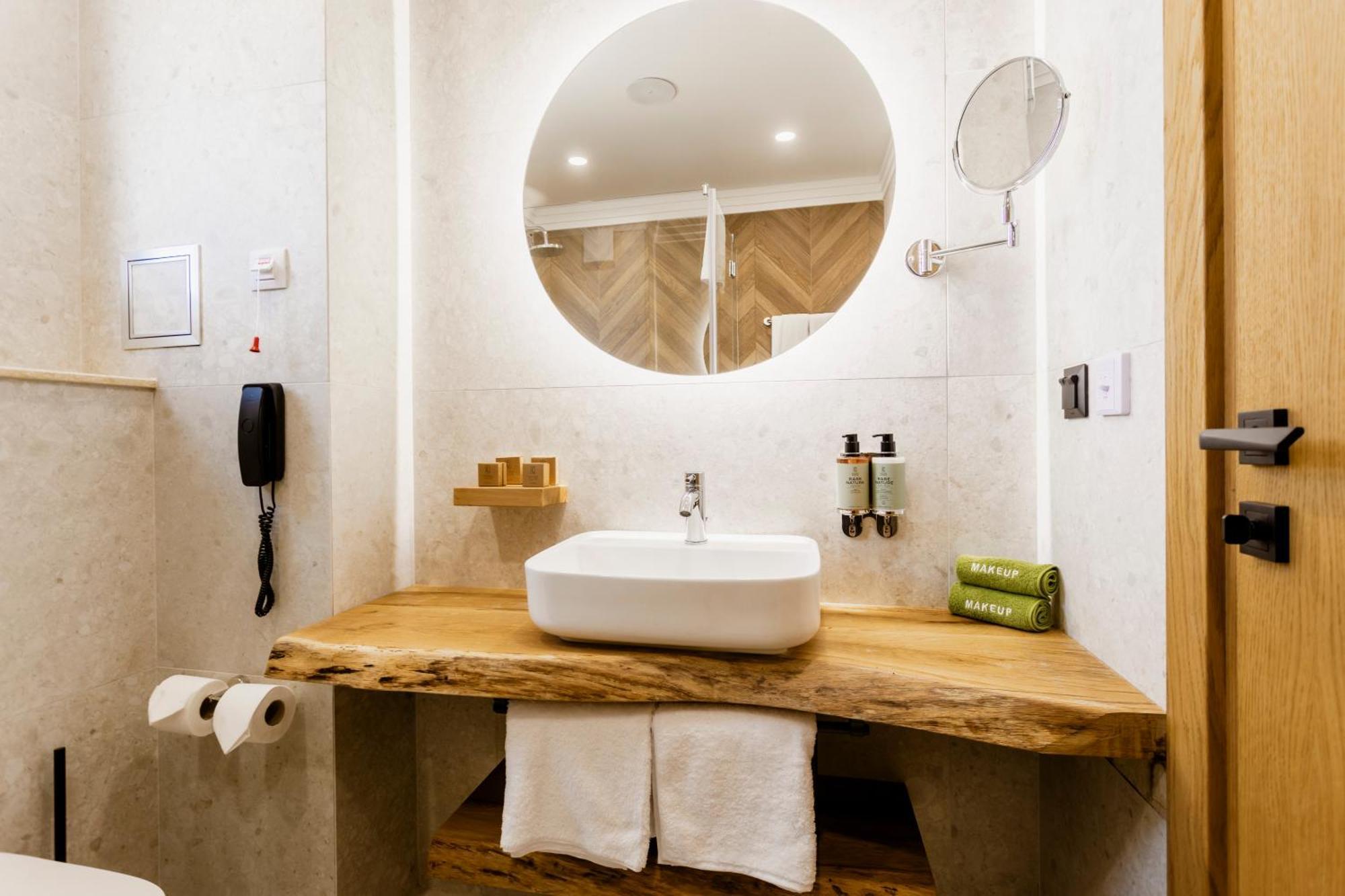 Natura All Seasons Boutique Hotel ブルガス エクステリア 写真