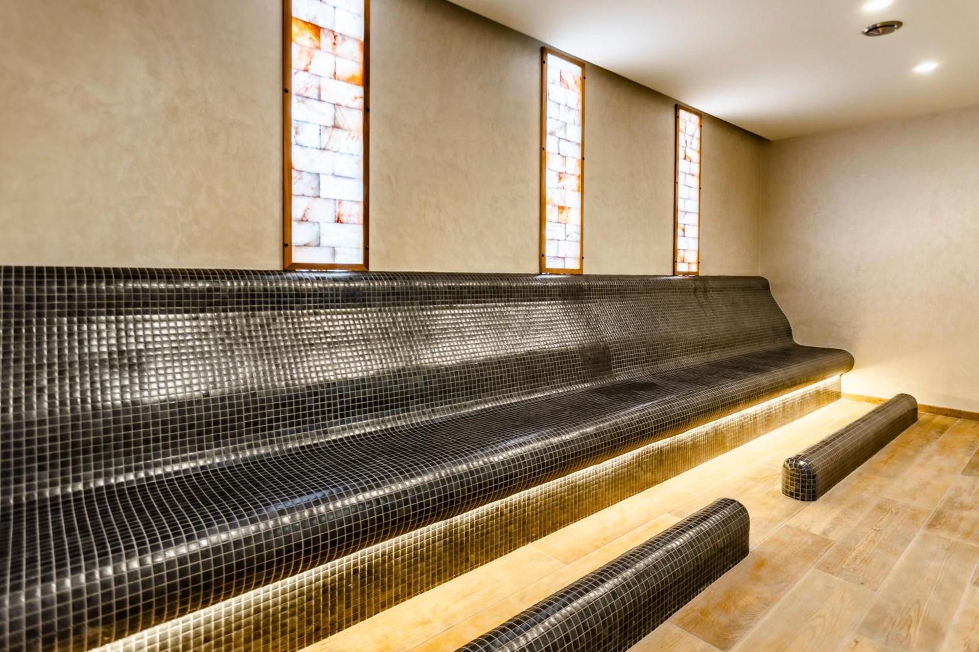 Natura All Seasons Boutique Hotel ブルガス エクステリア 写真