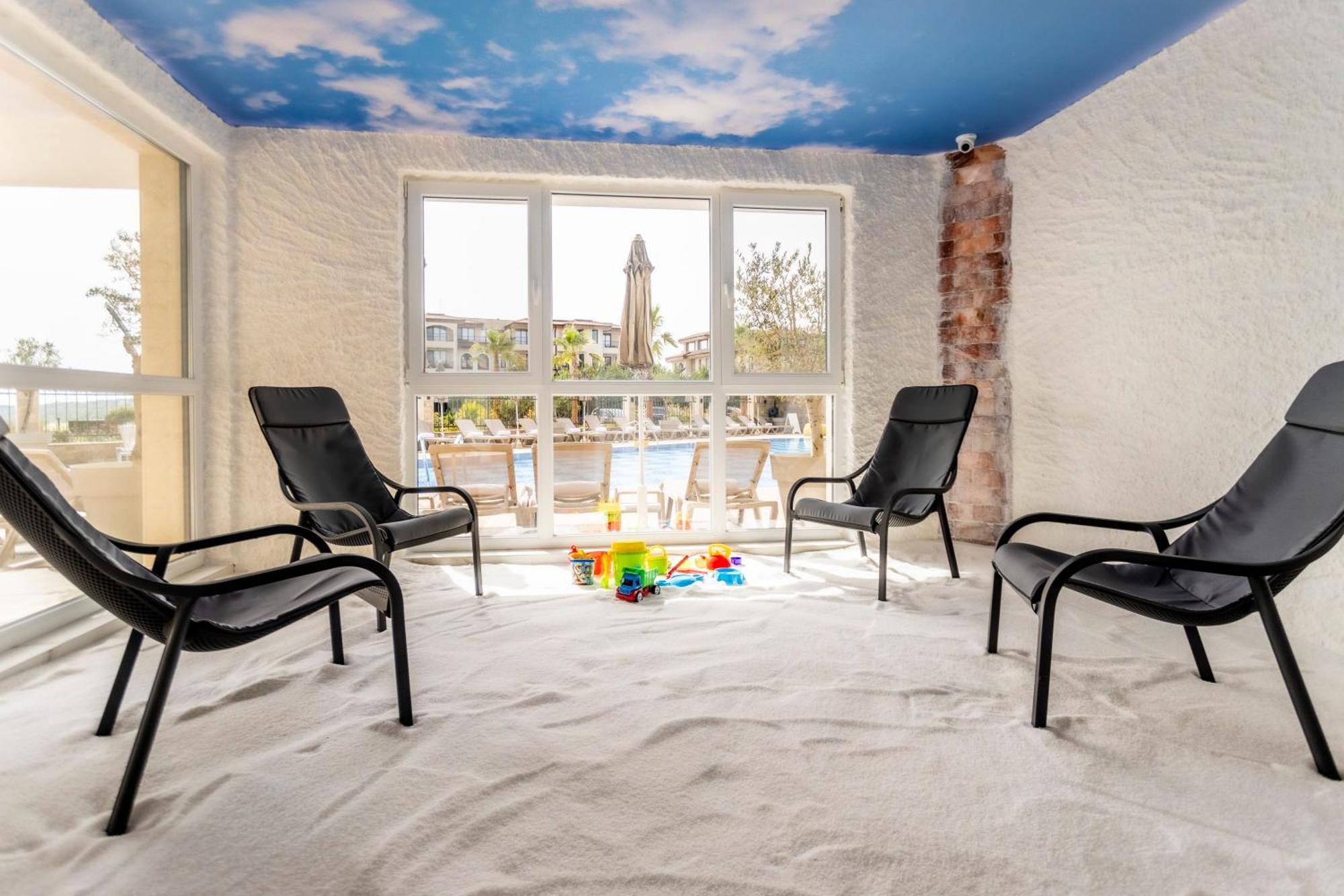 Natura All Seasons Boutique Hotel ブルガス エクステリア 写真