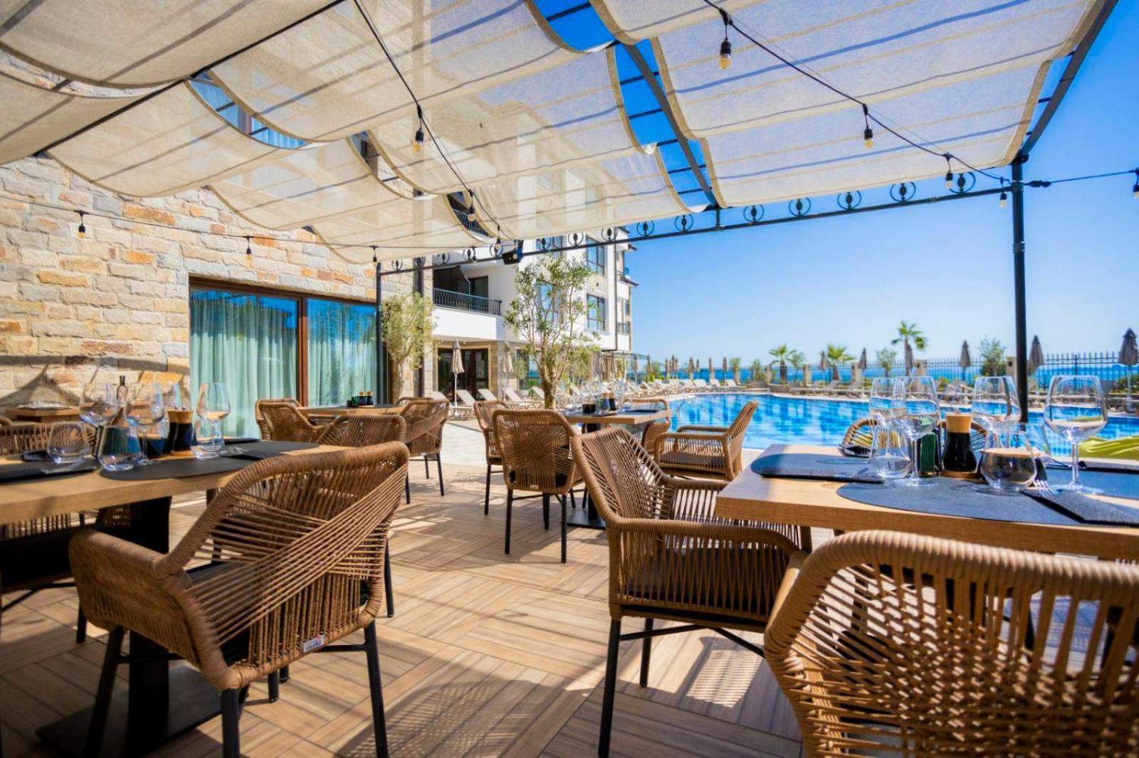 Natura All Seasons Boutique Hotel ブルガス エクステリア 写真