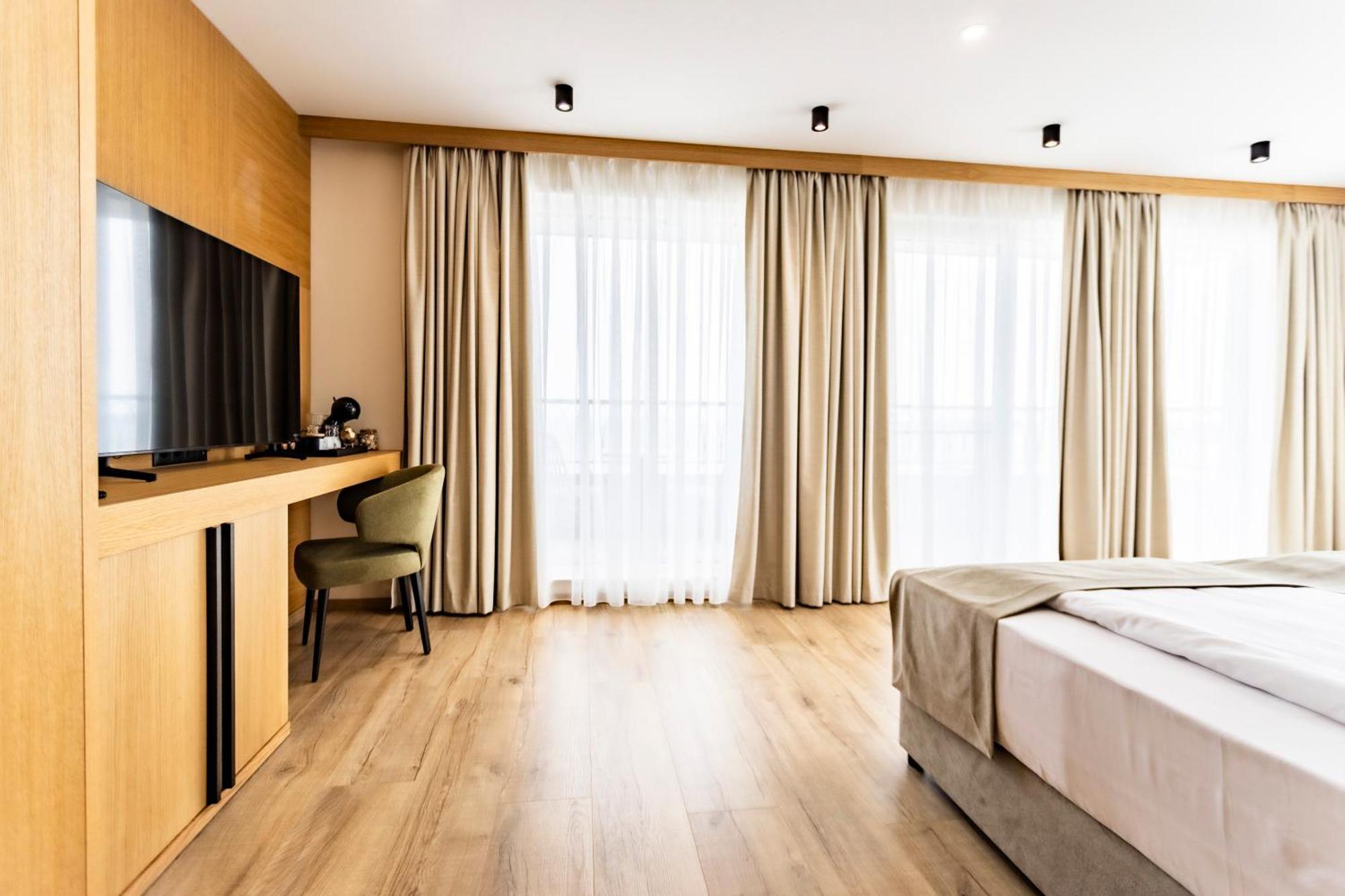 Natura All Seasons Boutique Hotel ブルガス エクステリア 写真